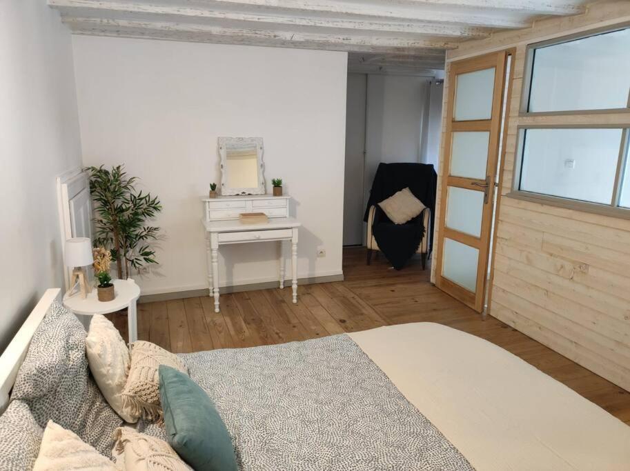 Charmant Duplex En Centre-Ville Ле-Ман Экстерьер фото